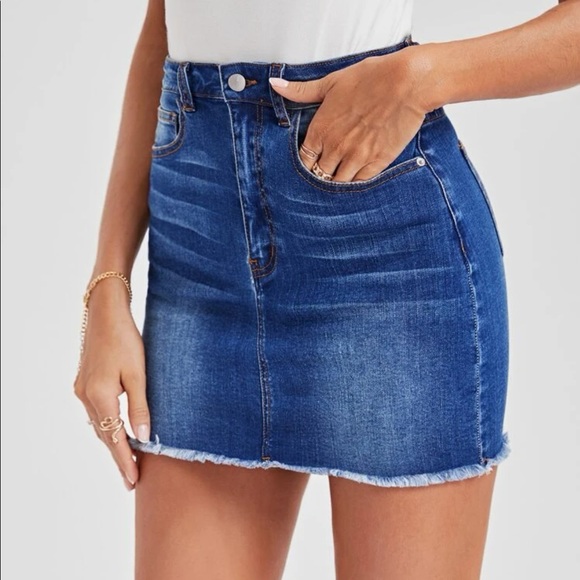 Denim Stretch Mini Skirt - Picture 3 of 6